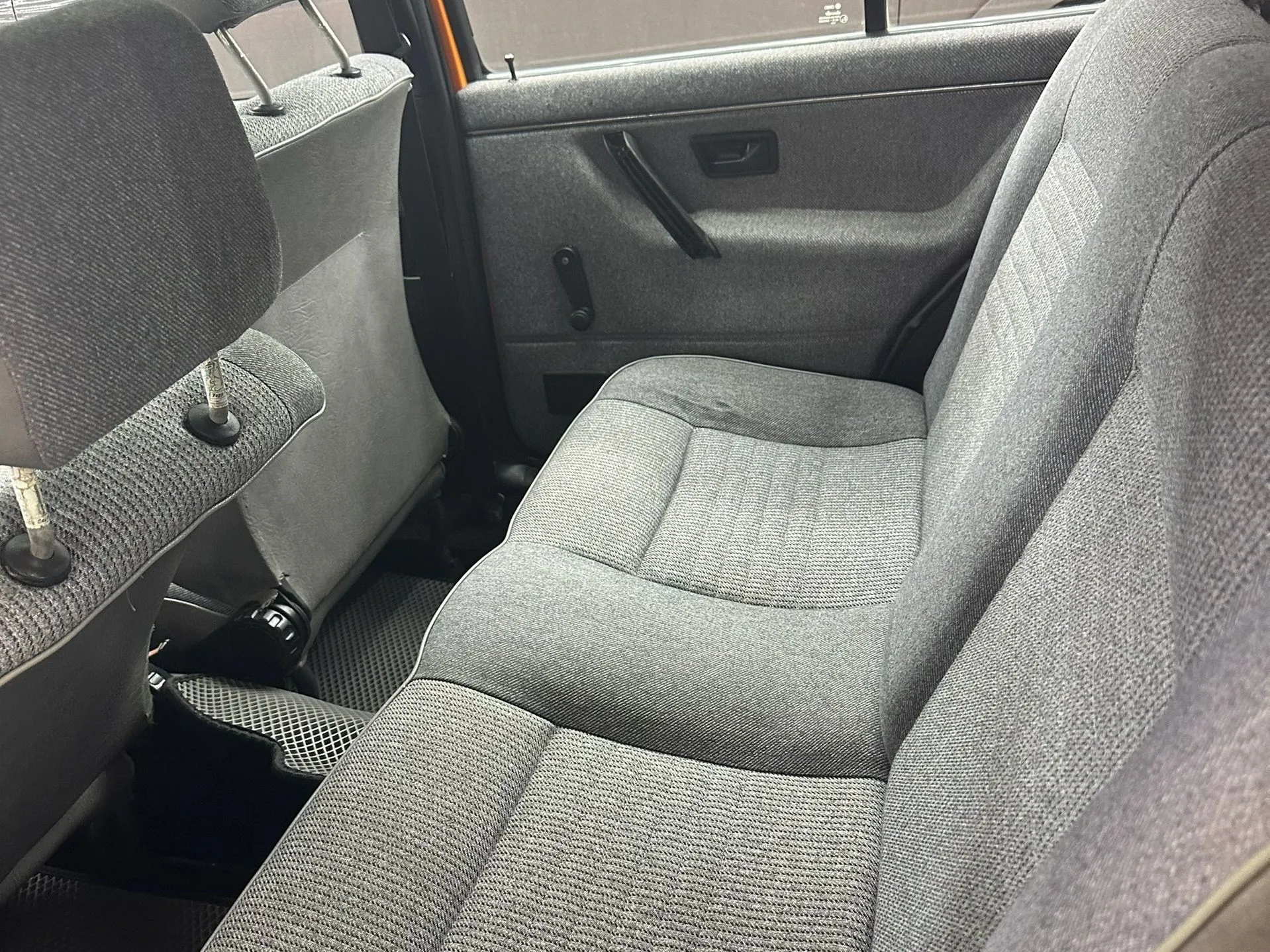 Химчистка Volkswagen Golf 2