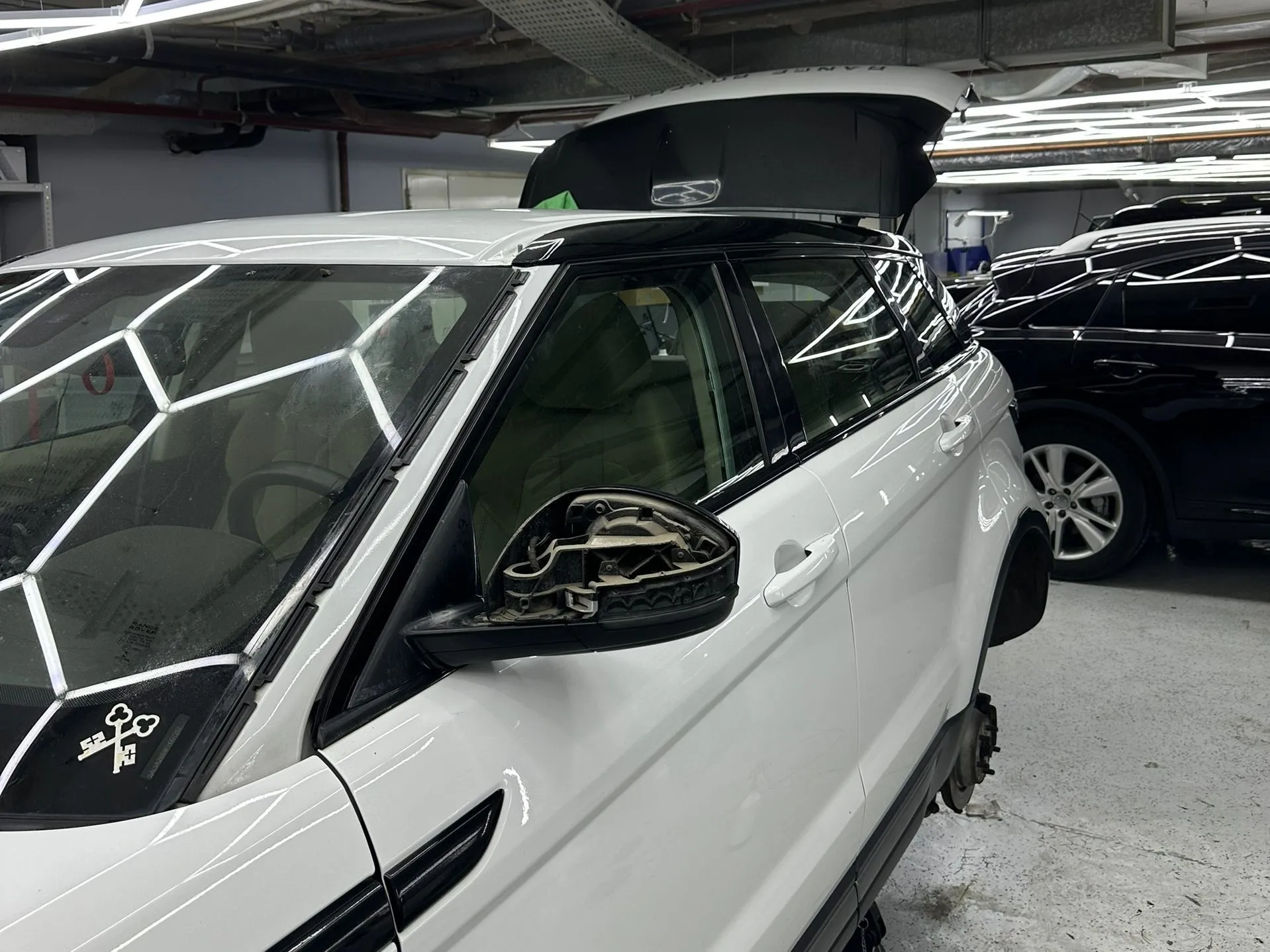 Полная химчистка Land Rover Evoque
