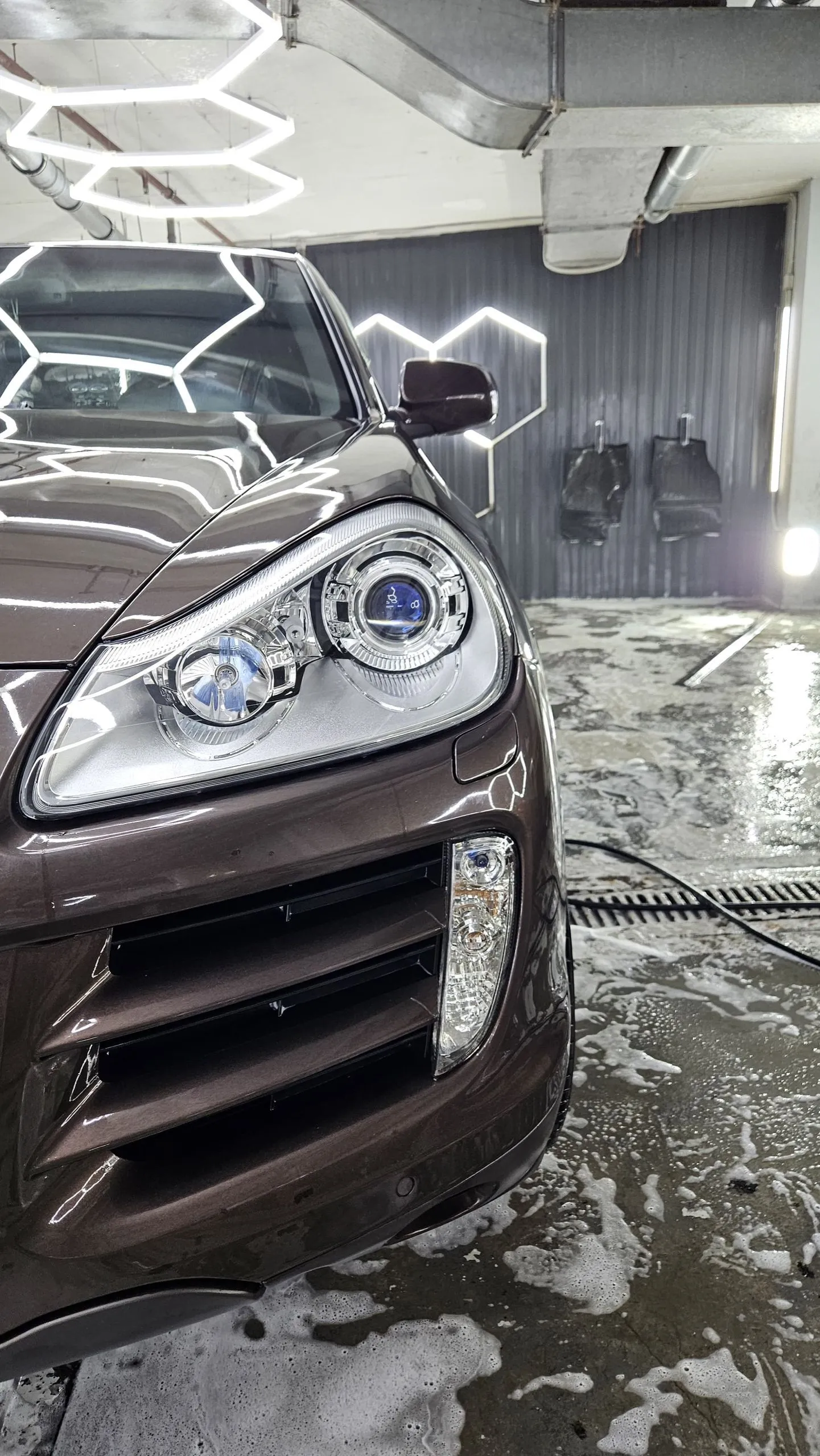 Установка Tri-LED моделей Cayenne