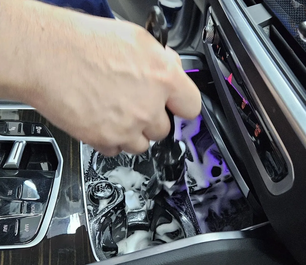 Химчистка BMW X6